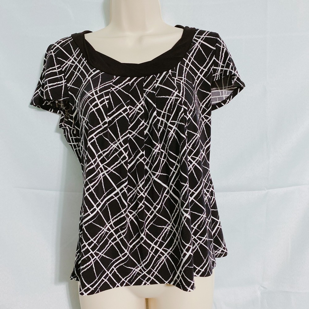 Worthington Cute Black & White Top Petite M